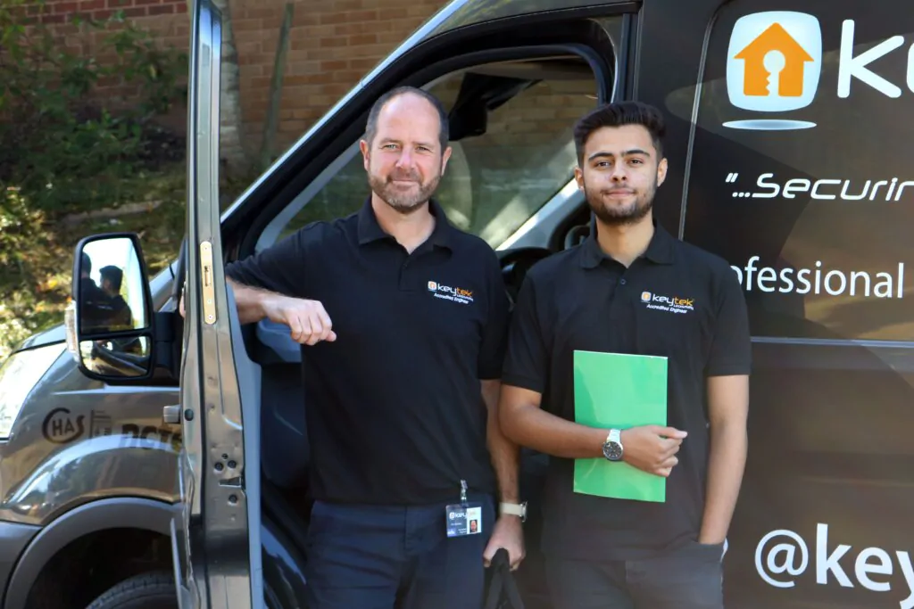 locksmiths with locksmith van