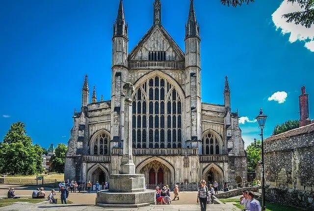 Living in Winchester