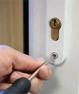 installing euro lock
