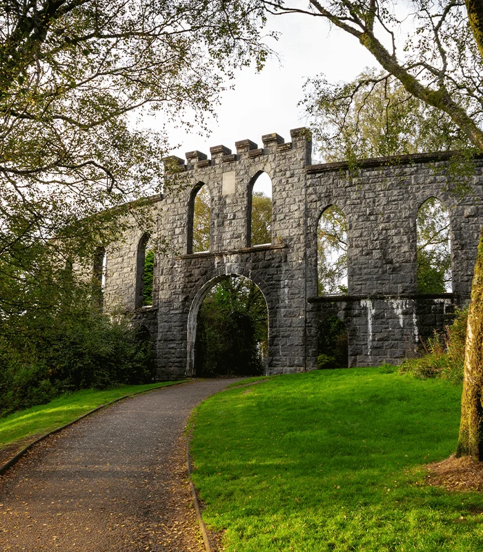 McCaig's Tower and Battery Hill, Duncraggan Road, Oban, UK