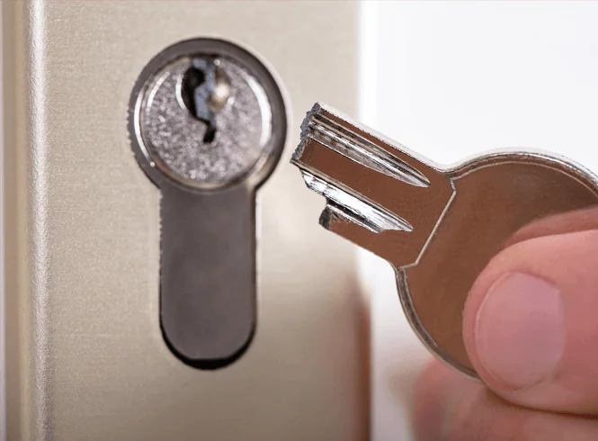 Cheap Cuts vs. Quality Keys: Why poor duplication leads to the 6.08% “Key Snapped” emergency rate